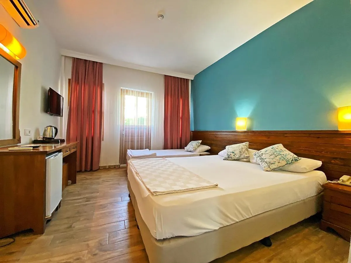Zehra Tatil Koeyue Hotel Oludeniz 4*,