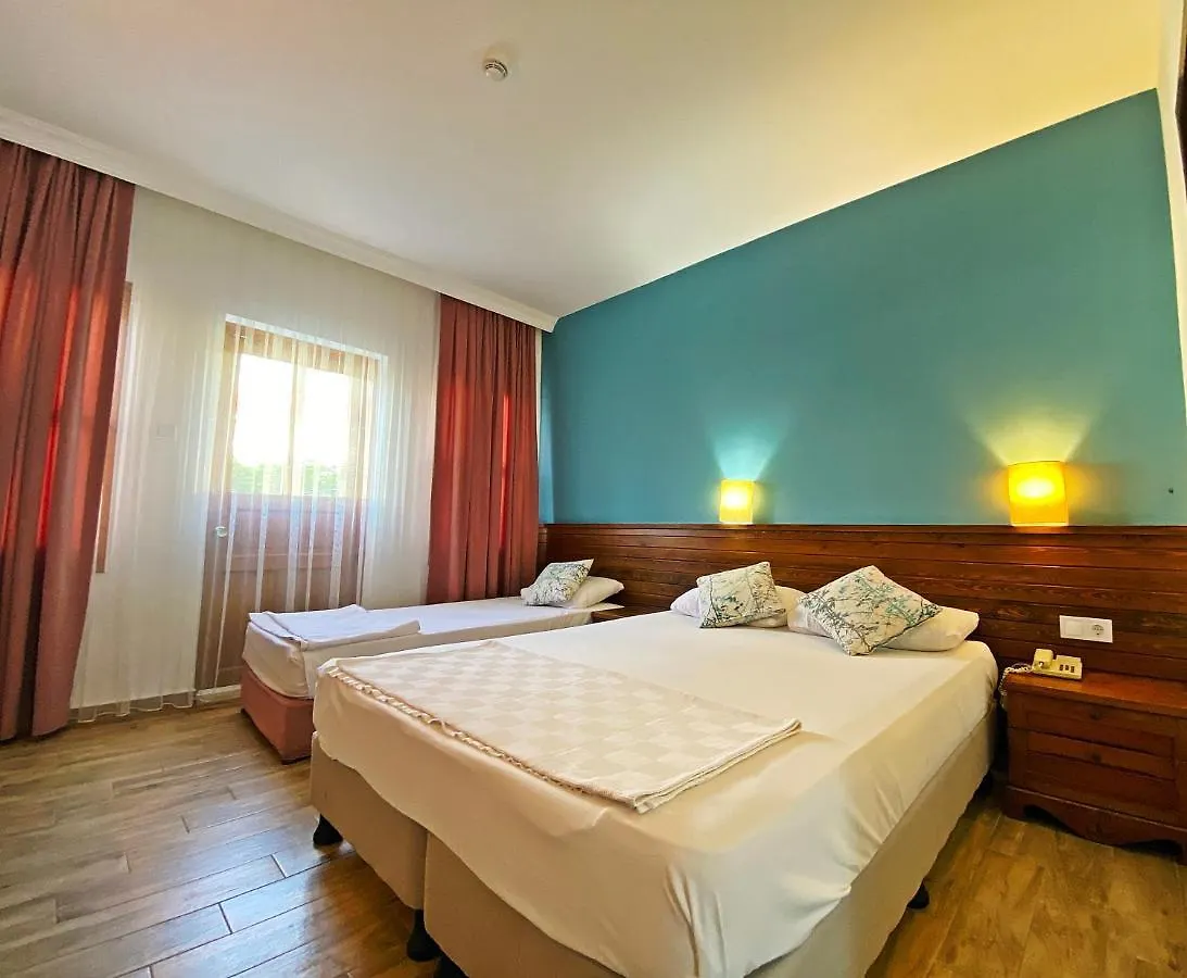 Zehra Tatil Koeyue Hotel Oludeniz 4*,